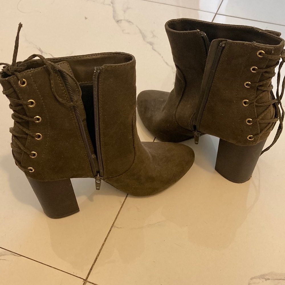Taupe/army green booties